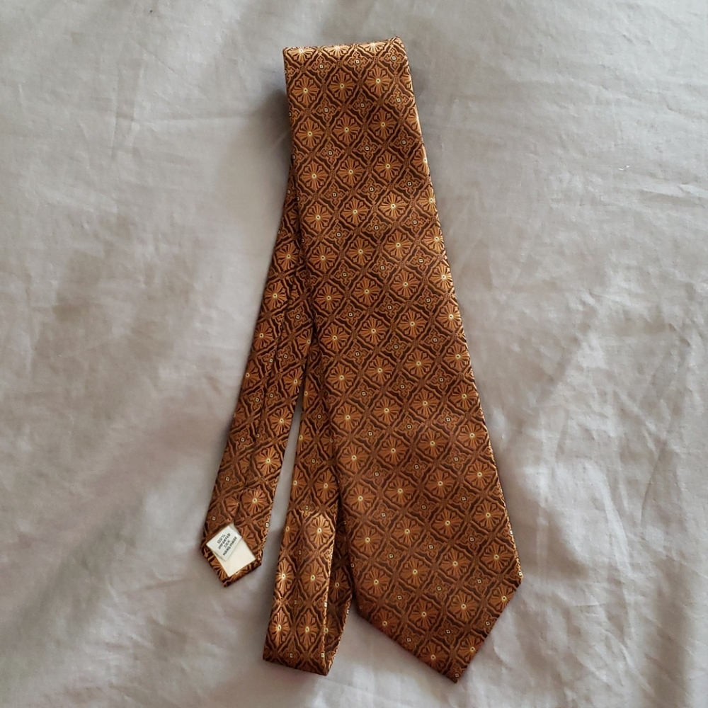 Neck tie